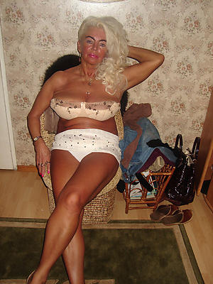 Older mature naked women porn pics