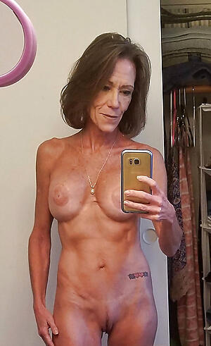 Mature Selfshot Pictures
