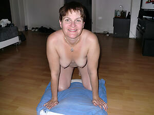 Pretty mature german milf nude pictures