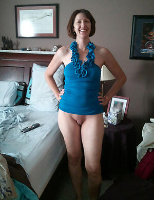 Horny low-spirited erotic mature battalion erotic pics