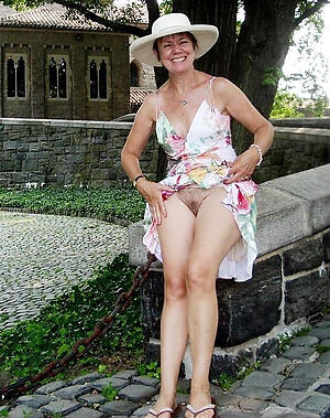 Photos from mature ladies having sexual congress