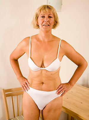 Adult amateur lingerie updated weekly pics