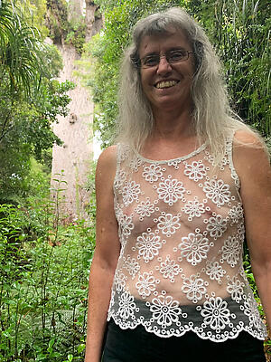 Slutty uncovered sexy grandma
